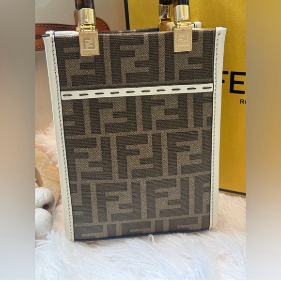 ⭐️🇮🇹 FENDI 2021 Mini FF Zucca Sunshine Shopper Tote✨ - Picture 4 of 11